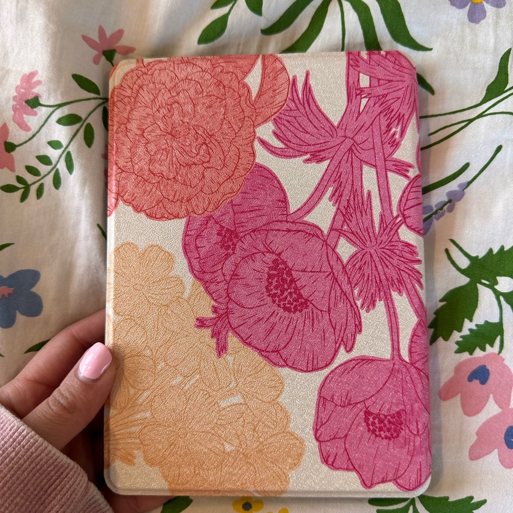 Floral Patterned Tablet Cover